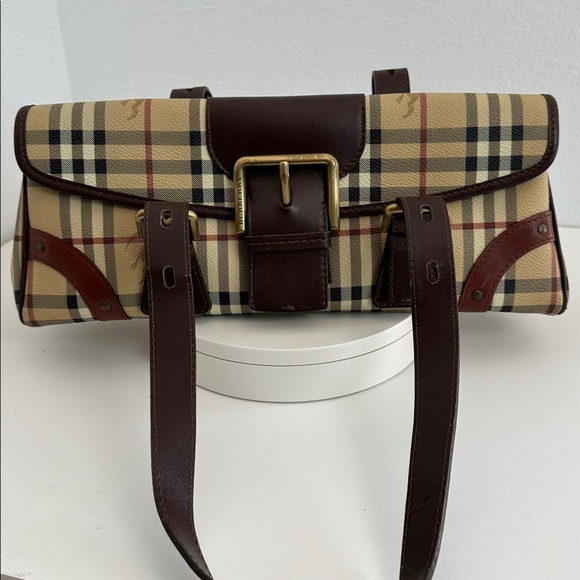 💯Authentic Burberry Shoulder Bag🍀 - Picture 12 of 17